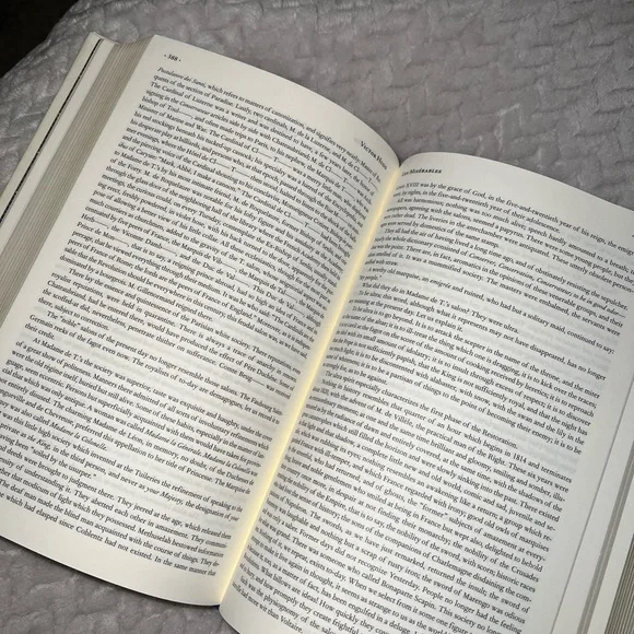 Les Misérables By Victor Hugo - Picture 5 of 5
